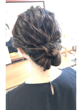 ロカット サロン(Roquat Salon) 立川結婚式ゆるふわアップアレンジ【ヘアセット 立川/立川南 】