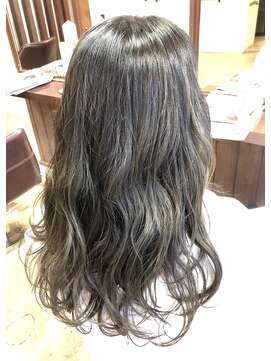 キー(kｅｙ) アッシュ