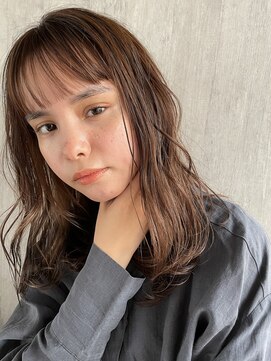 ブランド(BLANDO) ミディアムパーマ　外国人風パーマ　スロウカラー　アッシュ