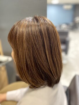 ローズヒップ(ROSE HIP) 白髪を活かしたハイライトカラー