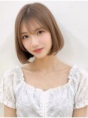 ショートボブ 顔周りレイヤー ミルクティーベージュ 韓国風