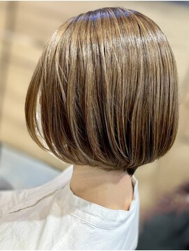 パリスパリ 衣山店(PARIS PARI) 白髪ぼかしのスッキリボブ