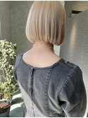 ホワイトブロンド×ボブ
