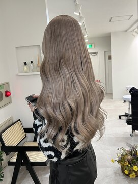 ヴィア 京都烏丸(Via) 10代20代30代ブリーチ/ハイトーン/髪質改善/ダブルカラー