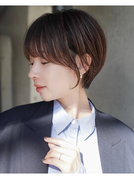 カライング(ing) 大人可愛い20代30代40代黒髪前下がりひし形小顔ボブ丸みショート