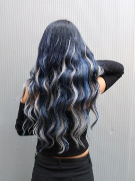 カルフール ロハス 草加東口店(Carrefour LOHAS) エクステ/2色メッシュ/ダメージレス/イメージチェンジ/ギャル風