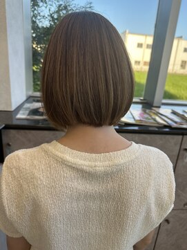 タブーアイ(TABOO.i) ミニボブ ナチュラル 切りっぱなしボブ