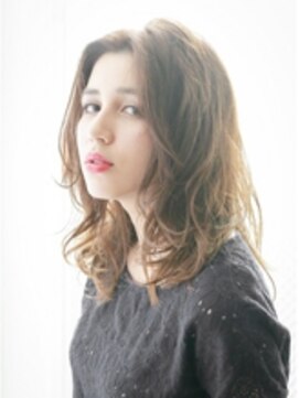 メルクマール(MERKMAL) 大人レイヤーセミディ