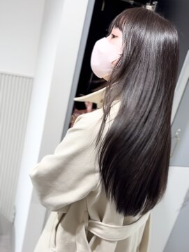 ラベスト キョウト(LOVEST) 街中で振り返られるようなロングヘア