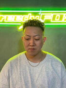 グリーディーフォックス 代々木(Greedy FOX) アップバング/ツーブロックマッシュ/束感/波巻き[シェービング]