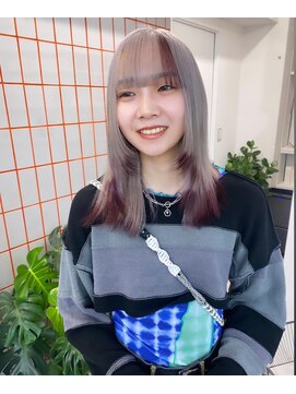 ペレ 渋谷(PELE) ウルフ/マチルダボブ/ピンクベージュ/インナーグレージュ/渋谷