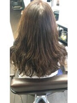 エーメイド(A made) 白髪ぼかし×ロングヘアー