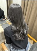 ダークグレー