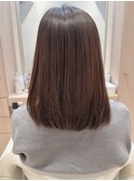 美髪こなれミディ暗めカラー似合わせイメチェン段カット絶壁40代