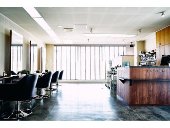 ユニヴァース 篠ノ井店(u ni verse)の写真/髪の悩みや要望に合わせて、あなたのなりたいを叶えます♪アットホームな空間で癒しのひと時を…。