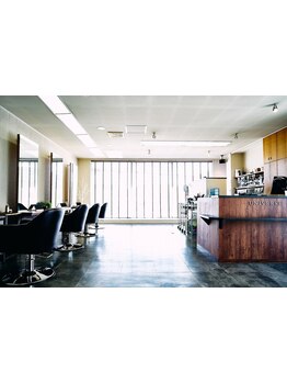 髪の悩みや要望に合わせて、あなたのなりたいを叶えます♪アットホームな空間で癒しのひと時を…。