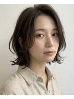 ファム 札幌大通(fam)&nbsp;冬の大人可愛い◎ダークアッシュ外はねボブ×小顔レイヤー