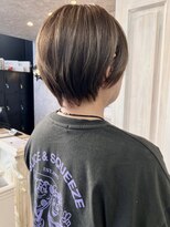 キャアリー(Caary)&nbsp;福山美容室caaryイルミナカラーハイライトミントグレージュ50代