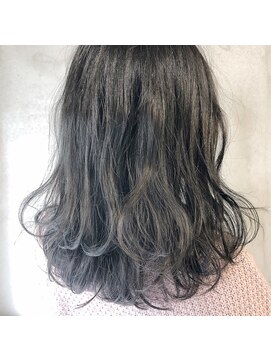 ミント(mint) ＊暗くても透ける魔法の暗髪パールグレー＊