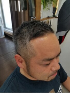 ヘアスタジオ クリブ(HAIR STUDIO CRIB) 刈り上げ ダンディカット