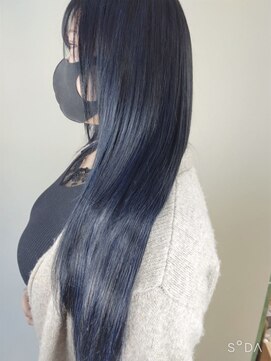 ウィット アンド ラファム Wit &La Famme 2020冬は暗髪ネイビーブラック