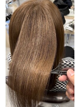 ヨロ(YoLo.) 髪質改善カラー