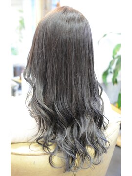 ポタム 東中野(potamu) グレーを魅せるカラー