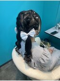 編み込みカチューシャツインテール