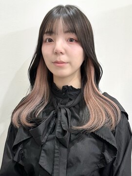 サクラ オモテサンドウ(SAKURA) 仕事でバレないインナーカラーピンクベージュ