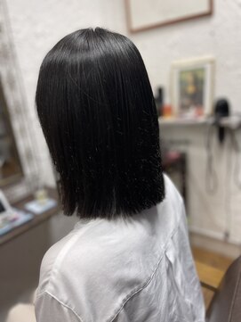 ラヴィアンローズ(La vie en rose) 肩までのボブ