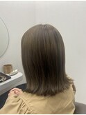 外ハネグレージュ