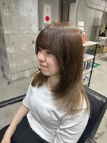 ラック(LUCK)&nbsp;レイヤーぱっつん前髪ステップボーンカットシルキー船橋/韓国