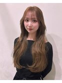 オリーブベージュ