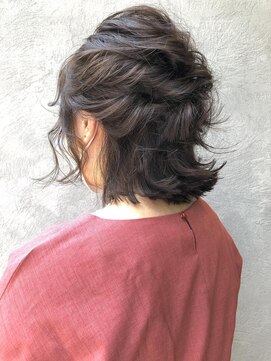 ニア 清澄白河(nir) 〈清澄白河 半個室〉ハーフアップアレンジ/くすみベージュ