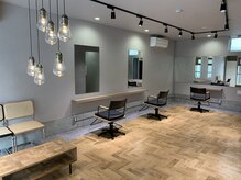 ロクス(Locus)の雰囲気（お客様が髪も心も笑顔になれるようおもてなし致します！）
