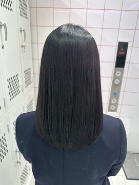 ロンドルーチェ 心斎橋(Lond luce) ダークアッシュ/ミディアムレイヤーカット［髪質改善/縮毛矯正］