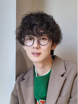 ディーエックス スリー(Dxxxx III) 外国人風プードルパーマ