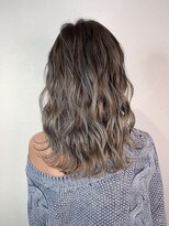 リベルテ 高崎(Liberte) スモーキーアッシュ×グラデーション