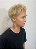 スパイキーショート/ブロンドヘア