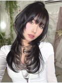 シャギー黒髪ロングウルフカットロングレイヤーカット中性ウルフ