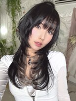 アリー(ally) シャギー黒髪ロングウルフカットロングレイヤーカット中性ウルフ