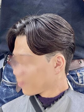 カンゴール サロン トウキョウ セントラル 原宿(KANGOL SALON TOKYO CENTRAL) 曲がる縮毛矯正 ニュアンスパーマ 毛流れセンターパート