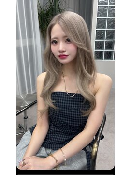 リッカ(LICCA) (licca内堀)韓国ヘア×レイヤーカット×ブリーチカラー