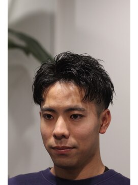 キングスマントーキョー 立川北口店(KINGSMAN TOKYO) アップバング / ツーブロック / スキンフェード 【立川】