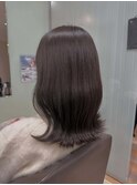 透明感グレージュ