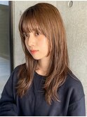 ミディアム/レイヤーカット/顔周りカット/ベージュ/透明感カラー