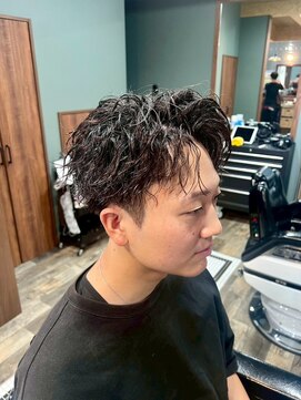 スタンドバーバー 柏(STAND BARBER) リバースセンターパート/ニュアンスウルフ/ダウンバング/柏