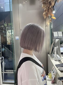 シェリ 天神(CHERIE) 福岡 ブリーチ ベージュ グレージュ ダブルカラー ハイライト