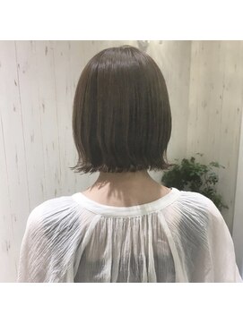 ラ ブランシュ 大宮(La Blanche) アッシュベージュ×外ハネミニボブ*°.