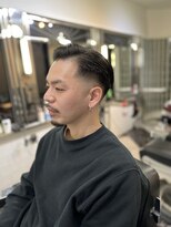 メリケンバーバーショップ フクオカ(MERICAN BARBERSHOP FUK)&nbsp;ツーブロックツイストパーマビジネスかき上げフェード